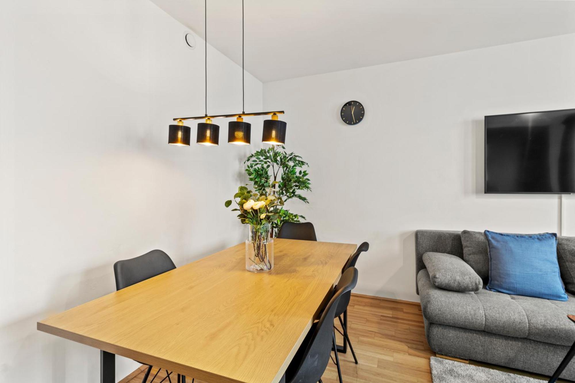 At Station I 3 Minutes To Shopping Street I High Speed Wifi * Wien